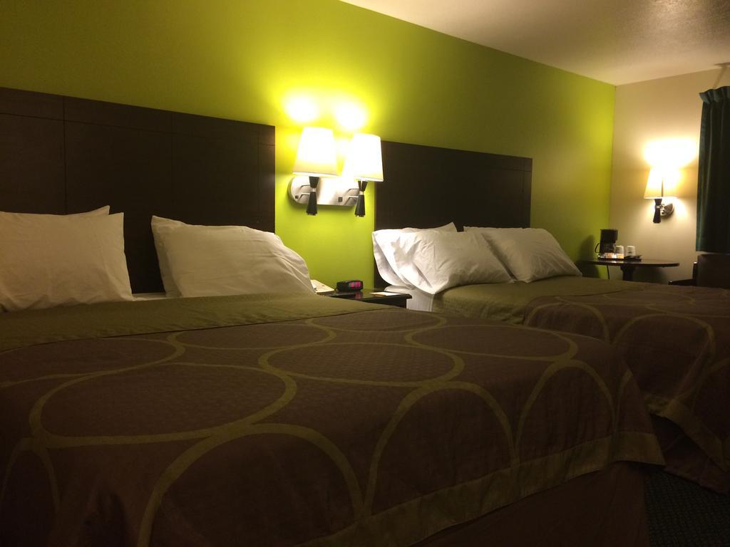 Super 8 By Wyndham Ogden, Utah Hotel Room photo